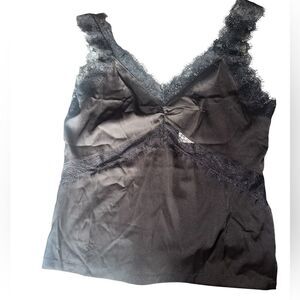 Forever 21 Black Lace Trim Camisole. Size M. NWT